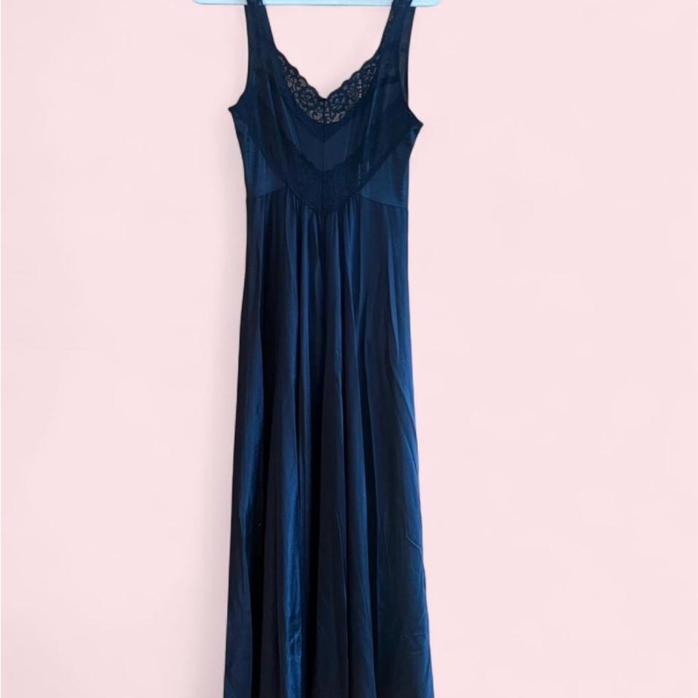 Vintage Undercover Wear Black Lace Nightgown/Slip Maxi
